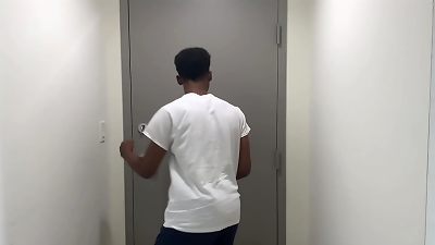 lil d's gf walked in on him cuckold was only she wasn't invited